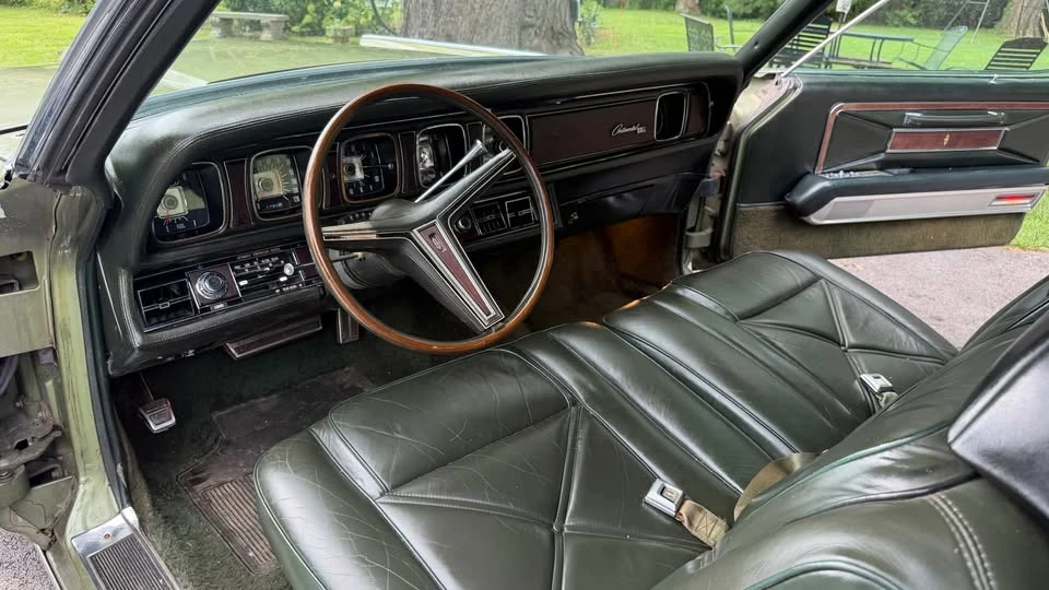 1970 Lincoln Continental Mark III - Image 12 of 19