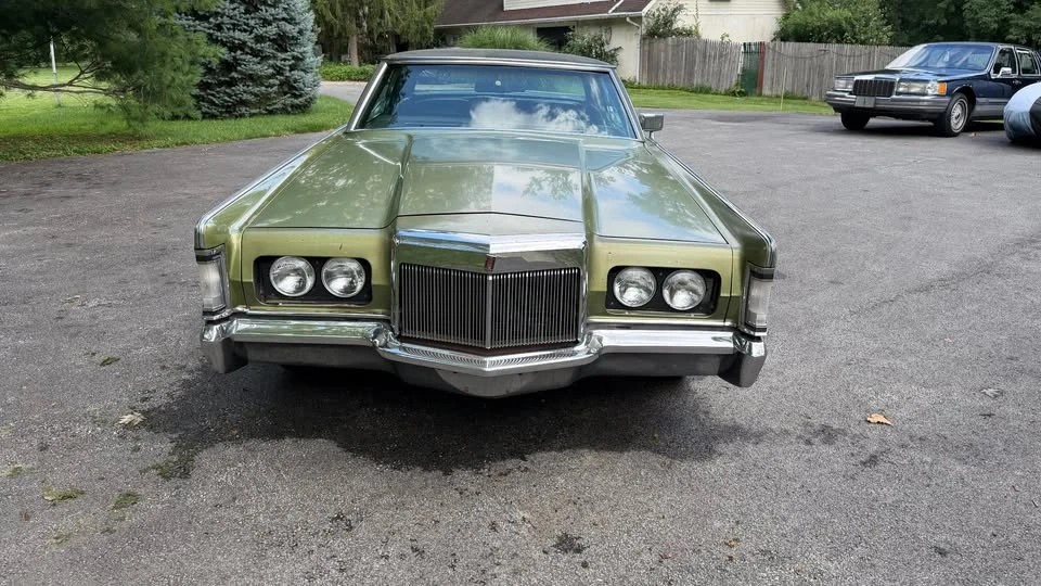 1970 Lincoln Continental Mark III - Image 2 of 19