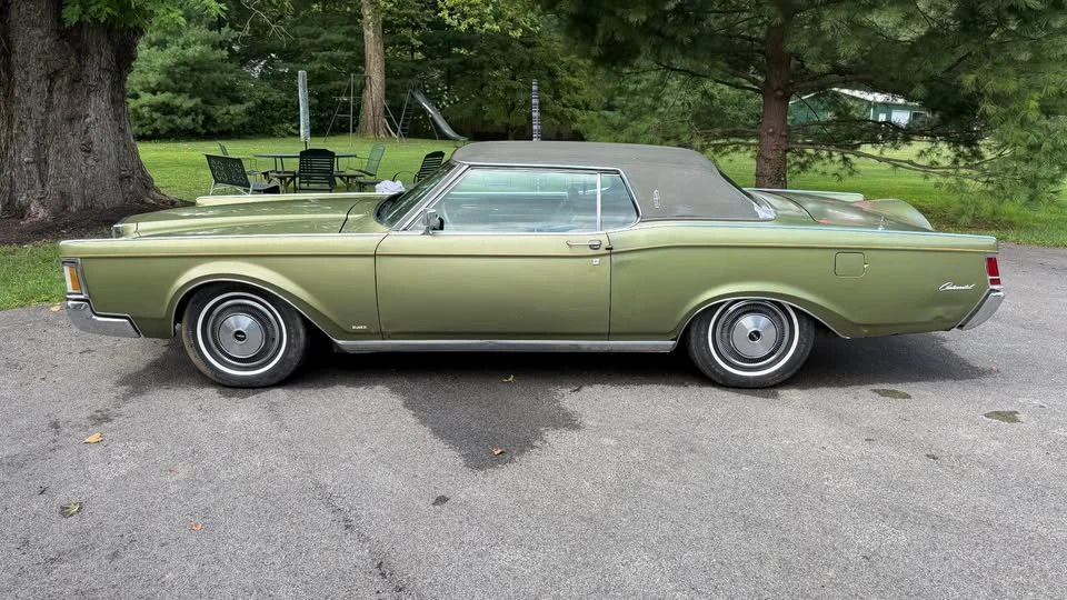 1970 Lincoln Continental Mark III - Image 8 of 19