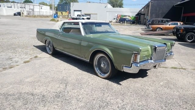 1970 Lincoln Continental Mark III - Image 7 of 20