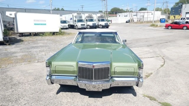1970 Lincoln Continental Mark III - Image 2 of 20