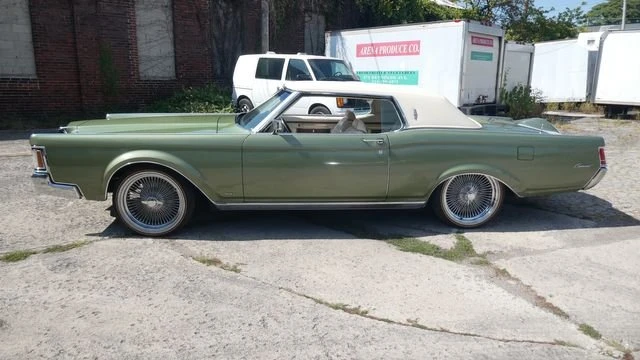 1970 Lincoln Continental Mark III - Image 3 of 20