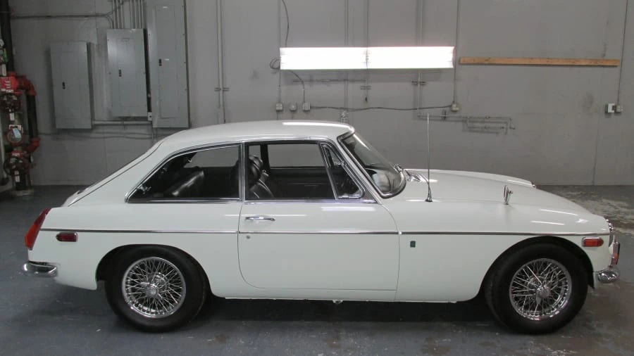 1970 MG MGB Roadster - Image 2 of 12