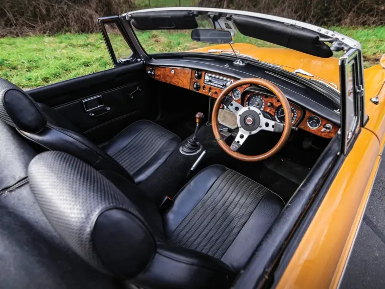 1970 MG MGB Roadster - Image 5 of 31