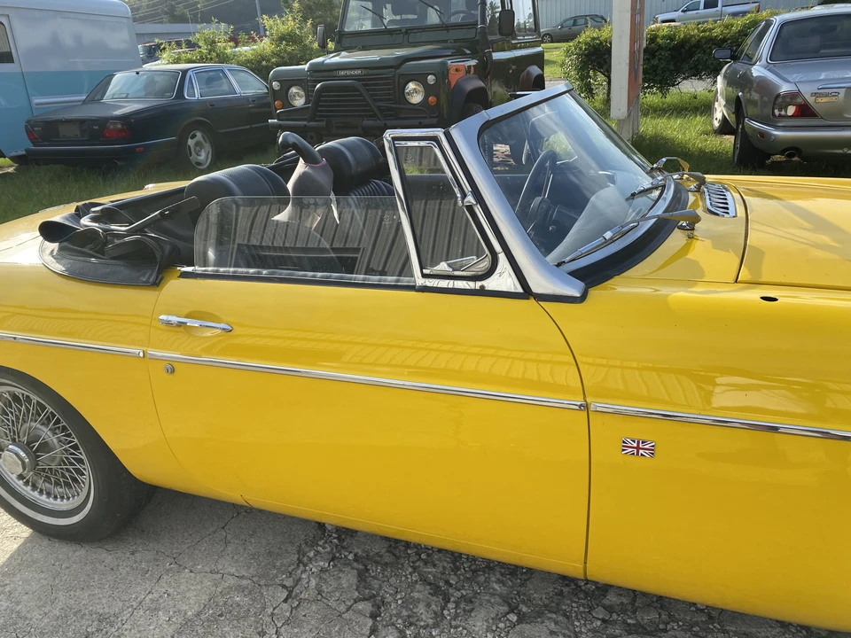 1970 MG MGB Roadster - Image 13 of 31