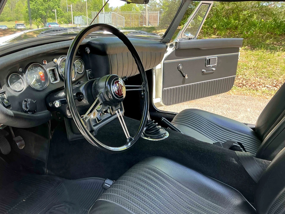 1970 MG MGB Roadster - Image 17 of 31