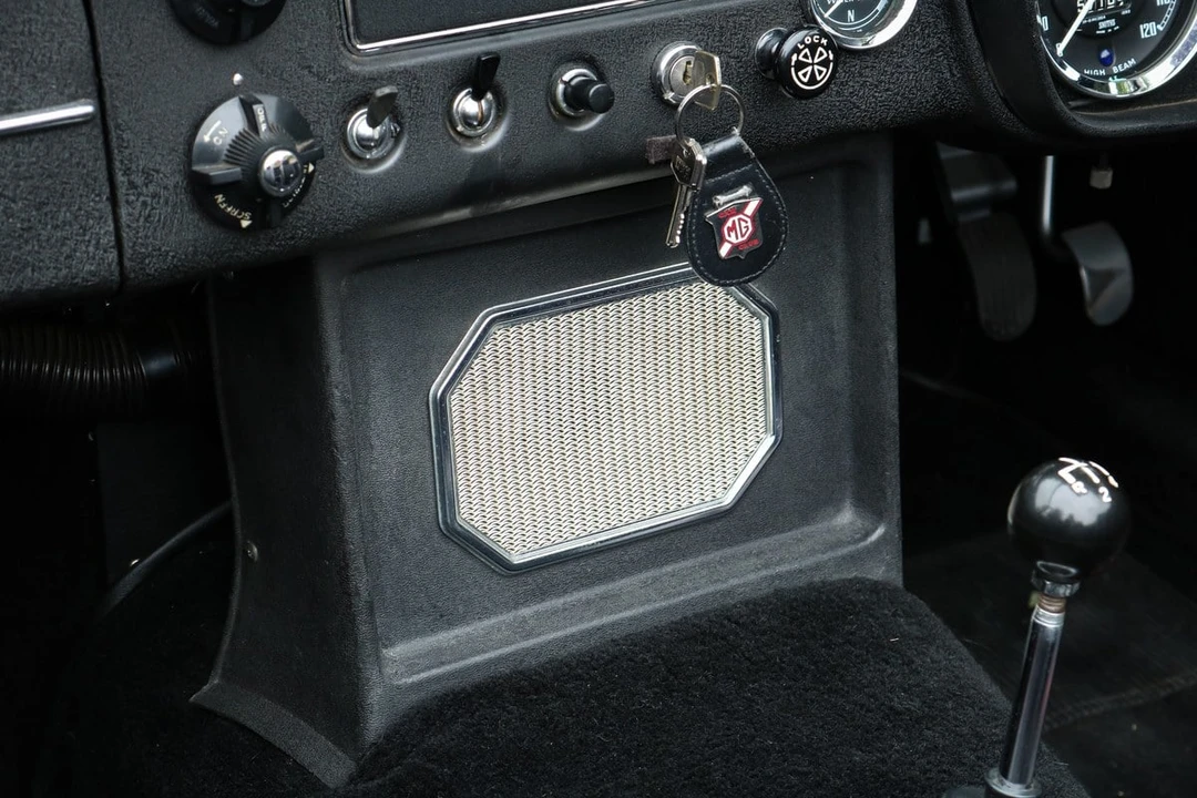 1970 MG MGB Roadster - Image 25 of 30