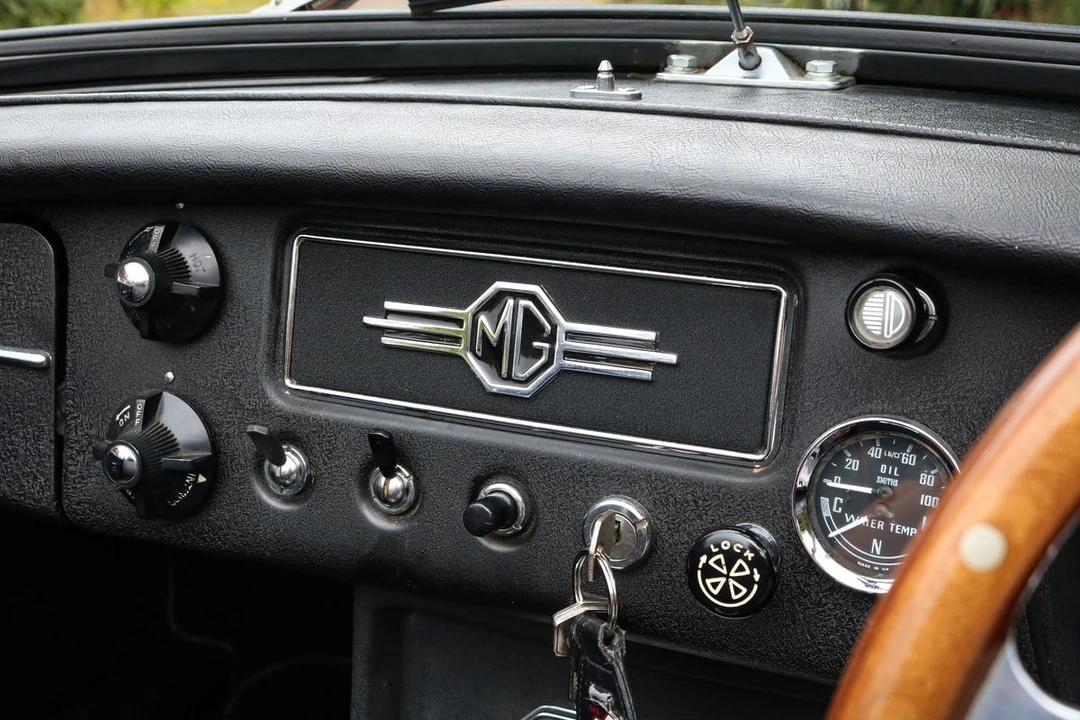 1970 MG MGB Roadster - Image 23 of 30