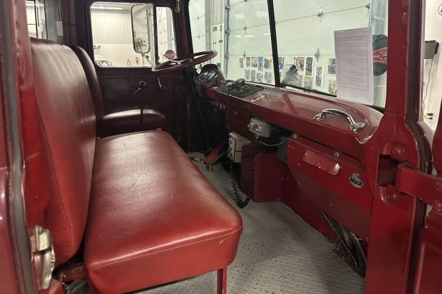 1970 Mack - Image 5 of 8