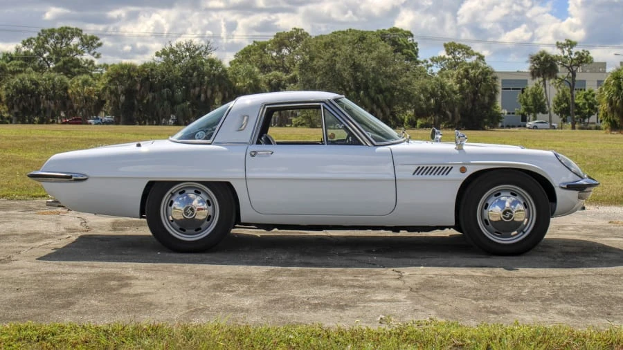 1970 Mazda L10A/L10B Cosmo - Image 2 of 31
