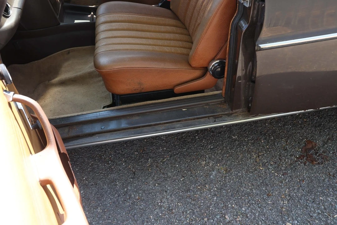 1970 Mercedes-Benz W114 & W115 - Image 29 of 30