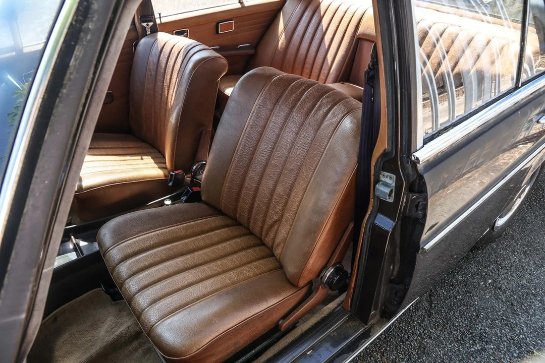 1970 Mercedes-Benz W114 & W115 - Image 11 of 30