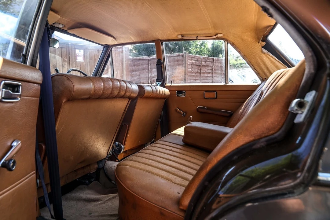 1970 Mercedes-Benz W114 & W115 - Image 13 of 30