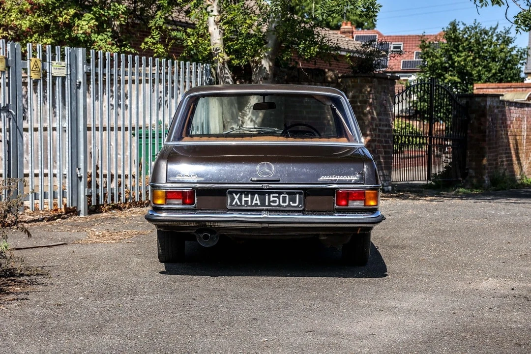 1970 Mercedes-Benz W114 & W115 - Image 6 of 30