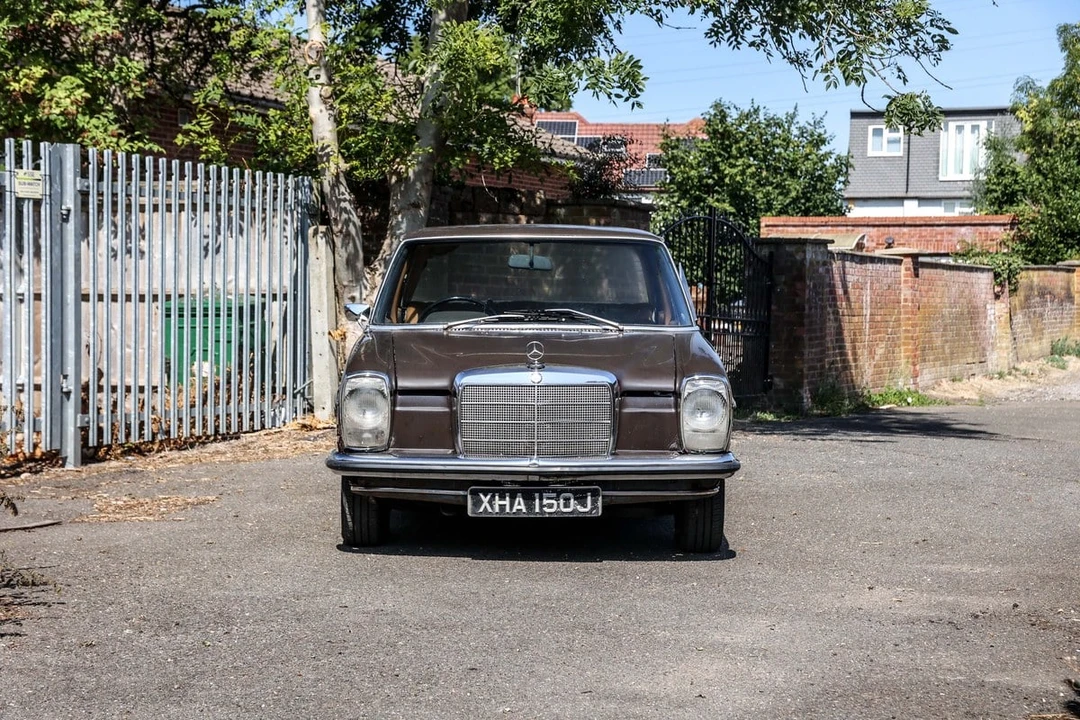1970 Mercedes-Benz W114 & W115 - Image 2 of 30