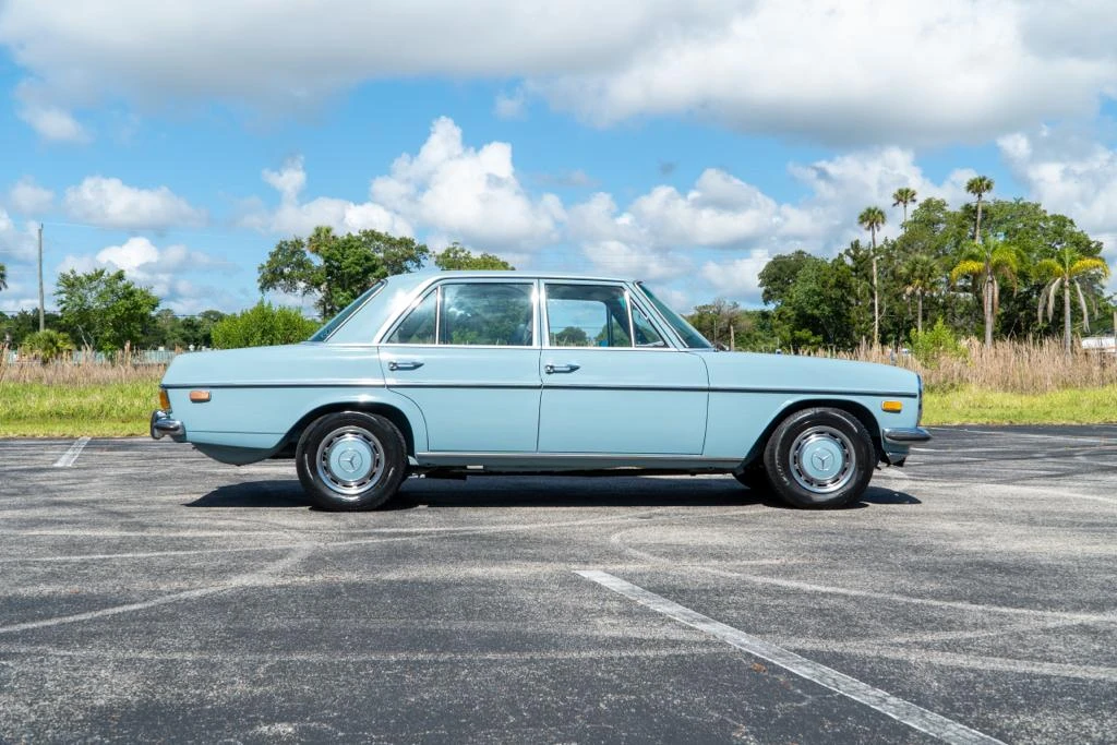 1970 Mercedes-Benz W114 & W115 - Image 12 of 31