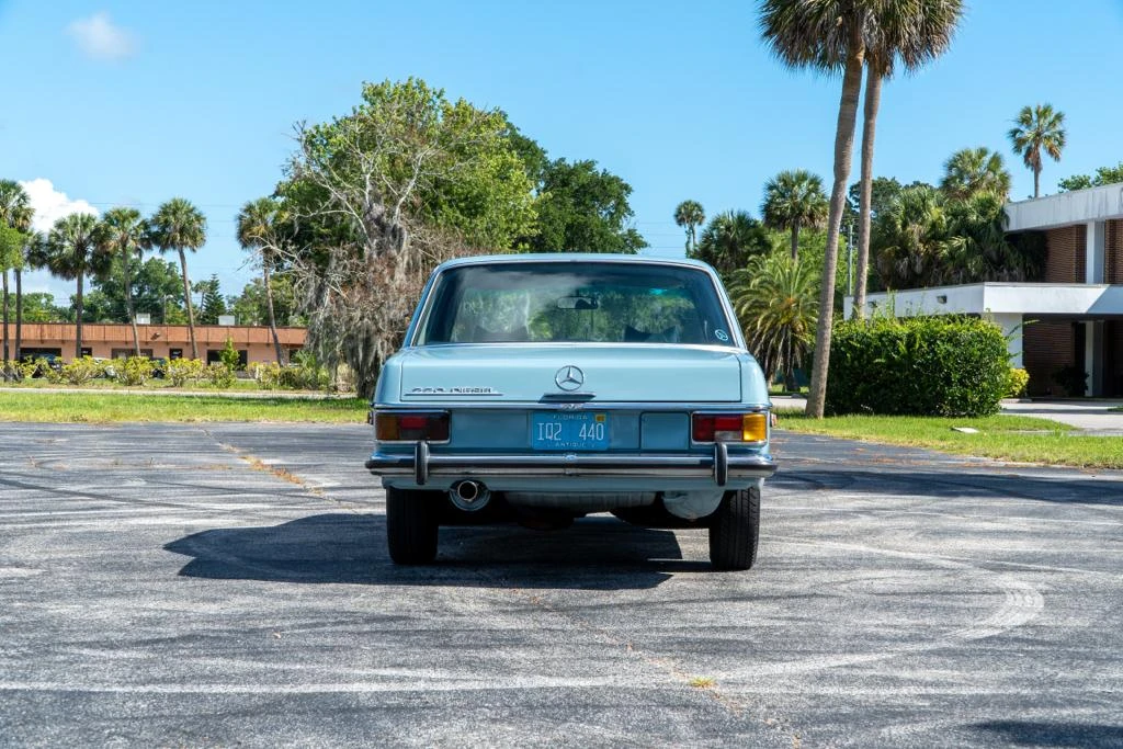 1970 Mercedes-Benz W114 & W115 - Image 9 of 31