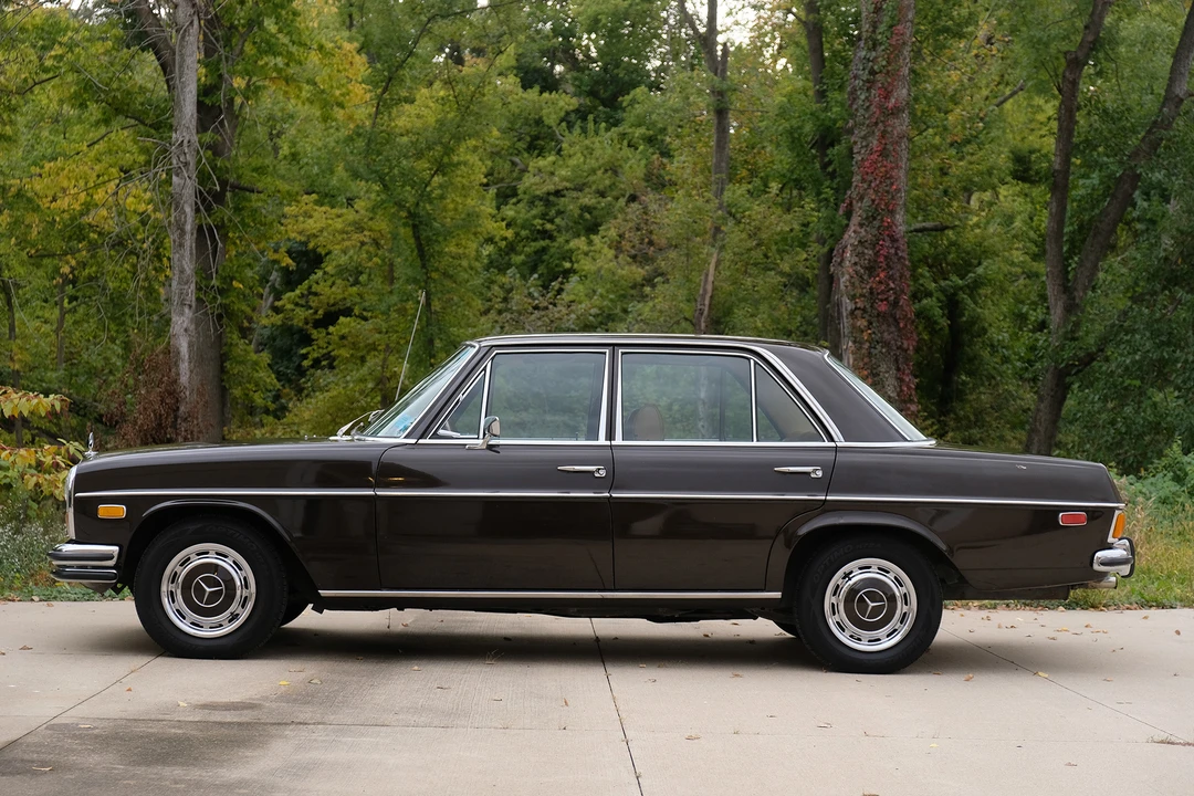1970 Mercedes-Benz W114 & W115 - Image 4 of 31