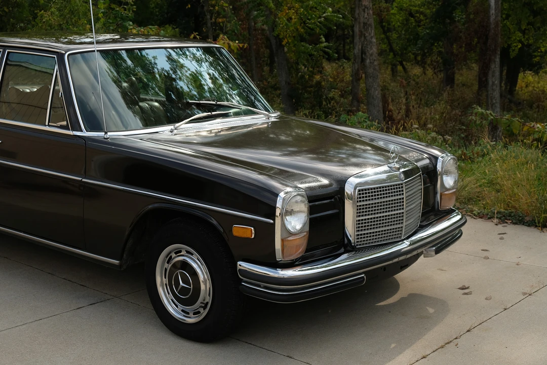 1970 Mercedes-Benz W114 & W115 - Image 14 of 31