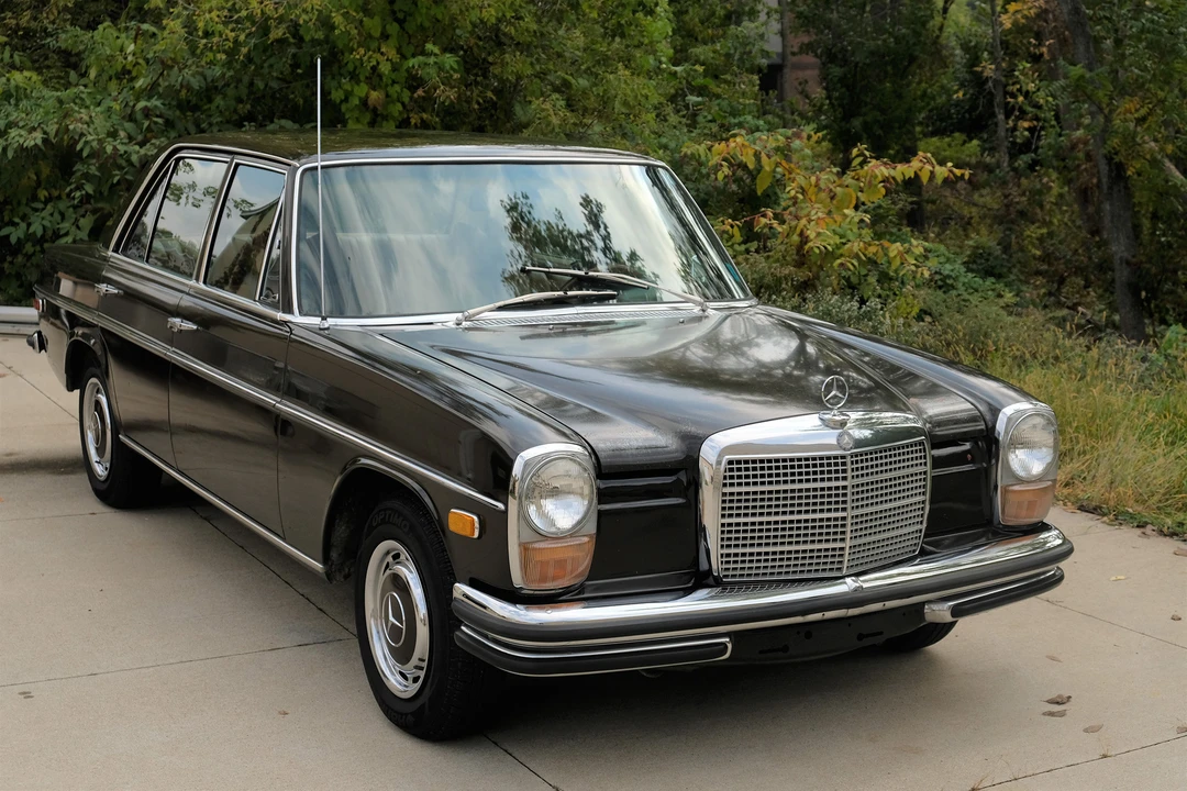 1970 Mercedes-Benz W114 & W115 - Image 11 of 31