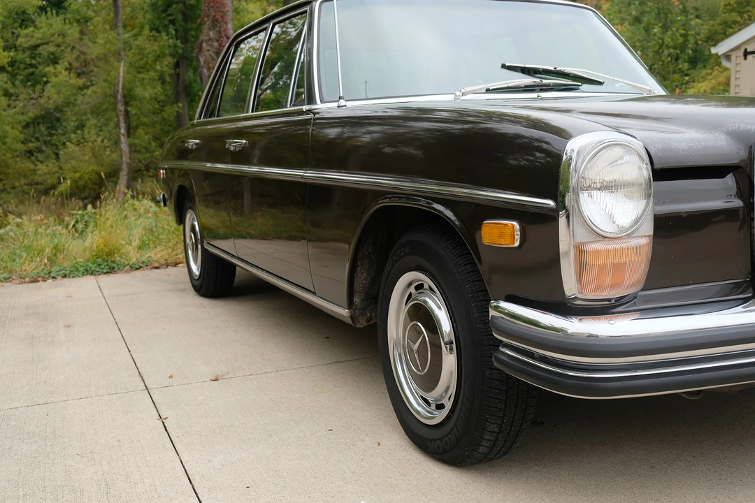 1970 Mercedes-Benz W114 & W115 - Image 12 of 31
