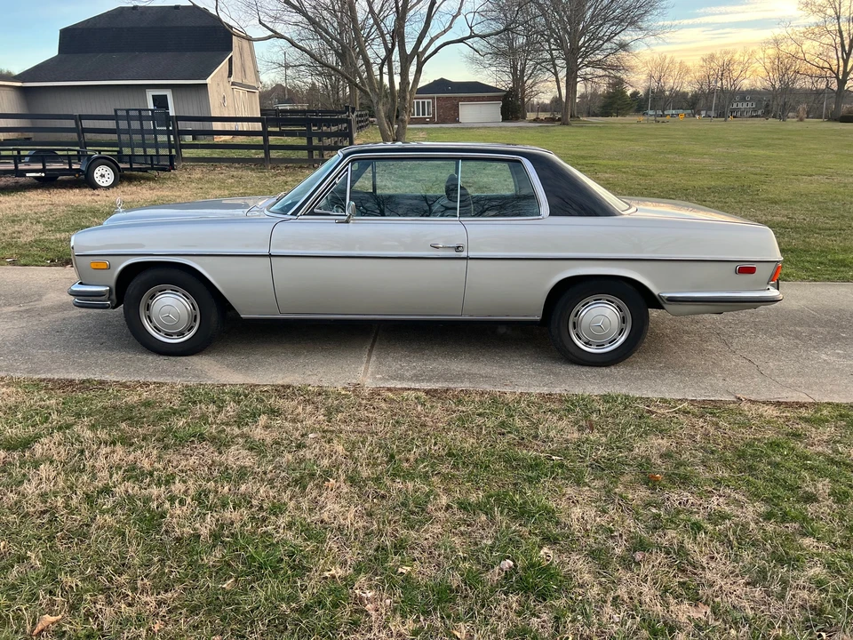 1970 Mercedes-Benz W114 & W115 - Image 10 of 31