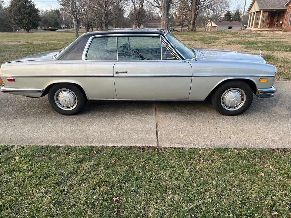 1970 Mercedes-Benz W114 & W115 - Image 16 of 31
