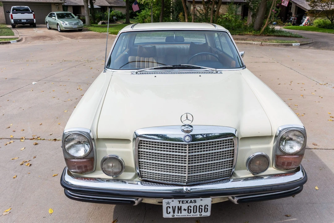 1970 Mercedes-Benz W114 & W115 - Image 12 of 31