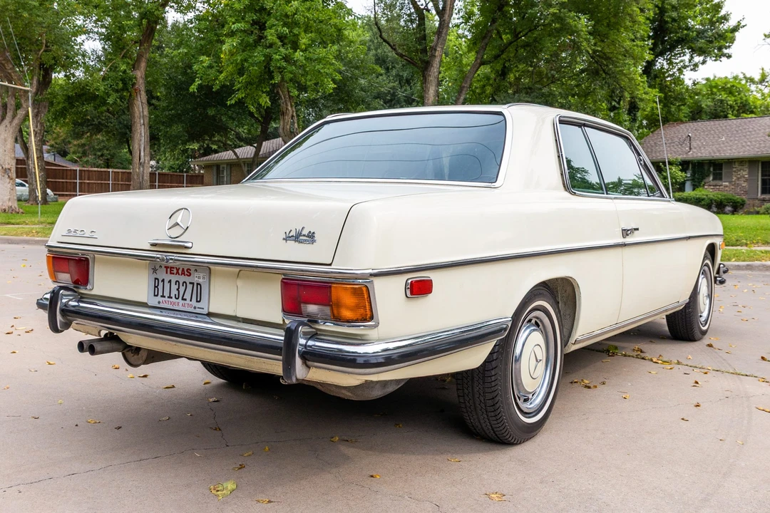 1970 Mercedes-Benz W114 & W115 - Image 6 of 31
