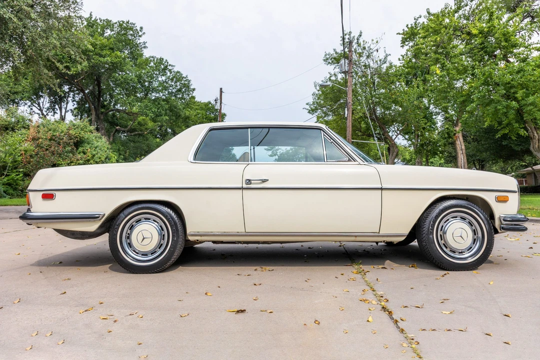 1970 Mercedes-Benz W114 & W115 - Image 5 of 31