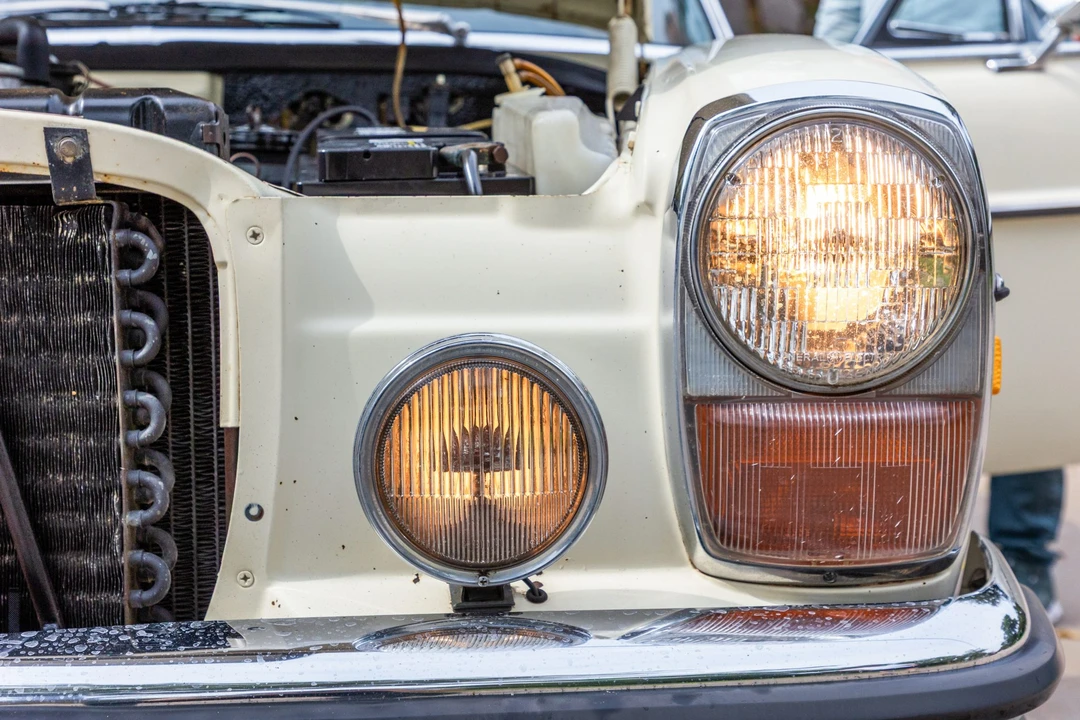 1970 Mercedes-Benz W114 & W115 - Image 17 of 31