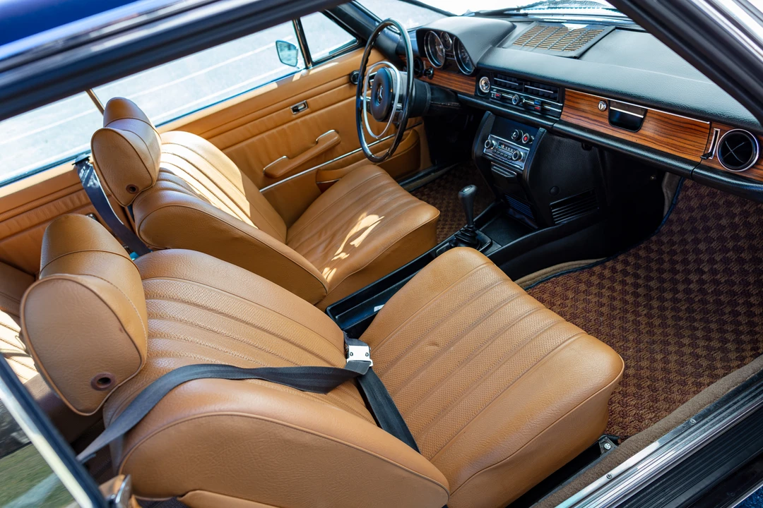 1970 Mercedes-Benz W114 & W115 - Image 30 of 31