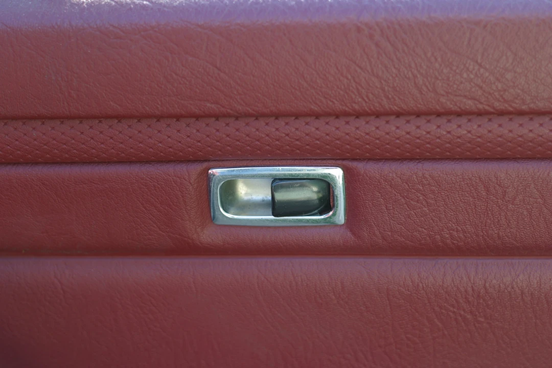 1970 Mercedes-Benz W114 & W115 - Image 29 of 31