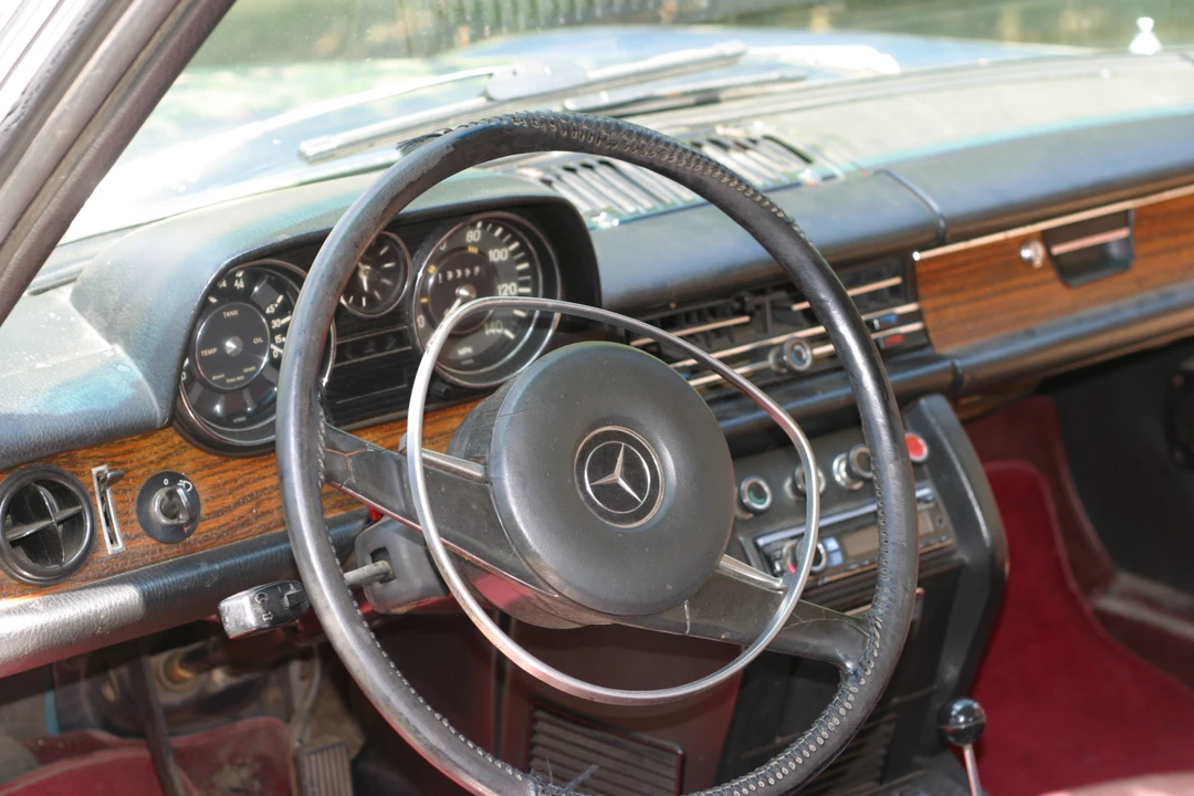 1970 Mercedes-Benz W114 & W115 - Image 15 of 31