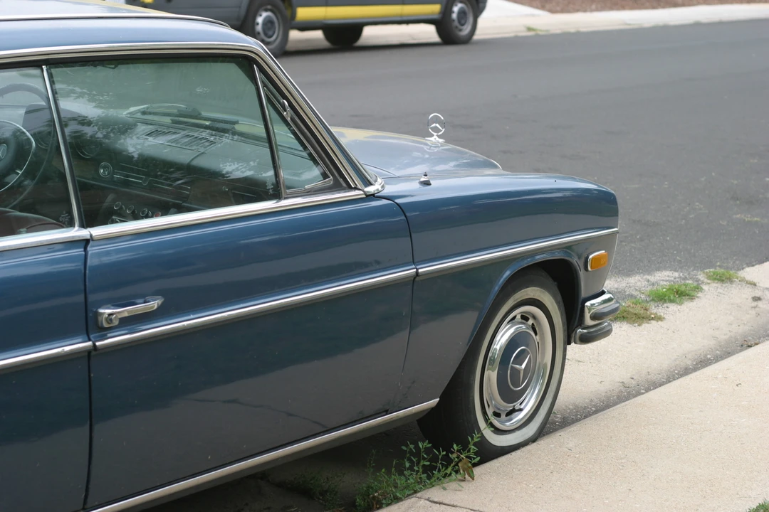1970 Mercedes-Benz W114 & W115 - Image 11 of 31
