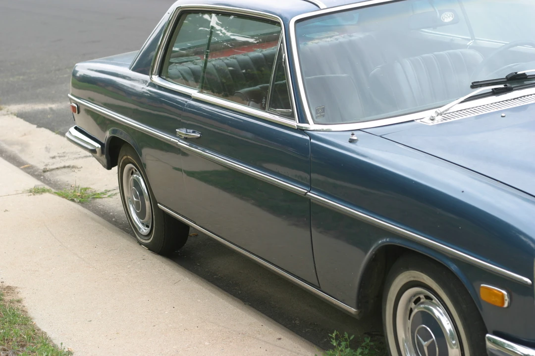 1970 Mercedes-Benz W114 & W115 - Image 8 of 31