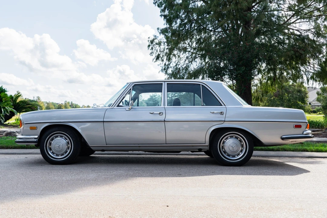 1970 Mercedes-Benz W108 & W109 - Image 3 of 31