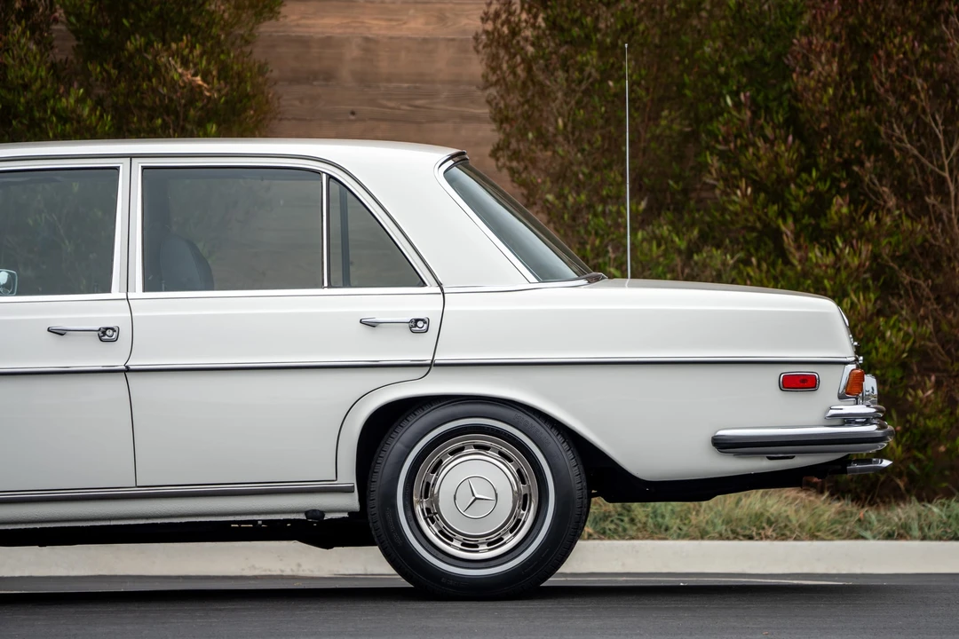 1970 Mercedes-Benz W108 & W109 - Image 30 of 31