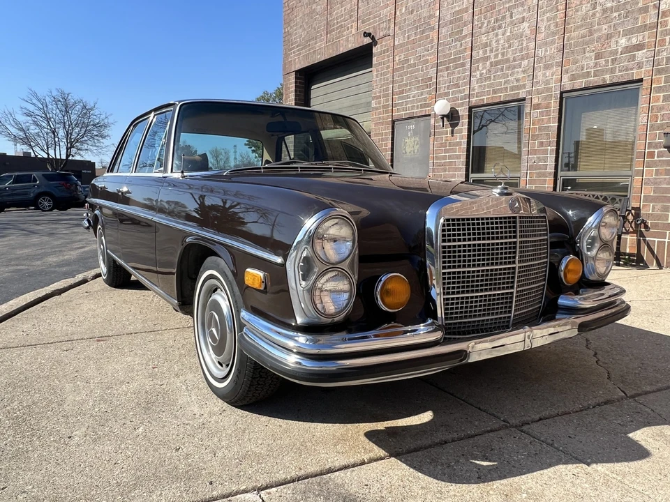 1970 Mercedes-Benz W108 & W109 - Image 2 of 31