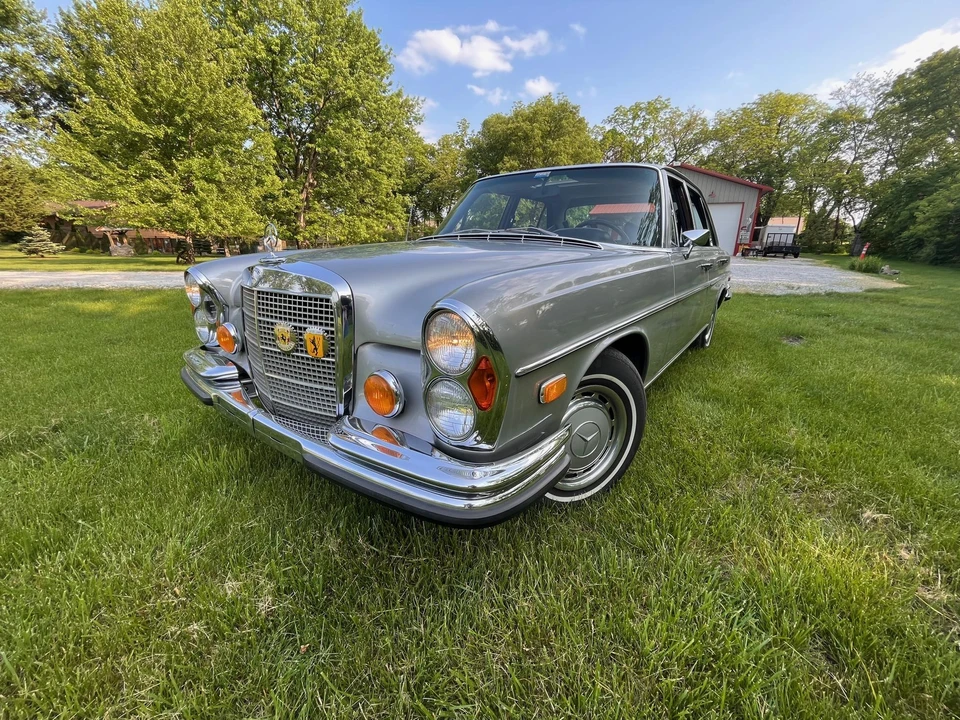 1970 Mercedes-Benz W108 & W109 - Image 2 of 31