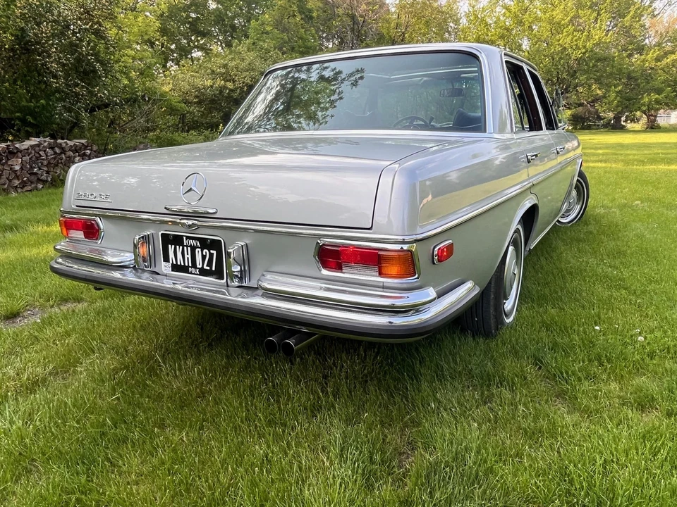 1970 Mercedes-Benz W108 & W109 - Image 12 of 31