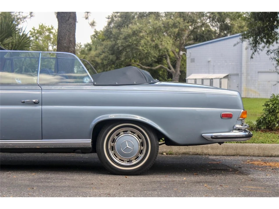1970 Mercedes-Benz W108 & W109 - Image 10 of 31