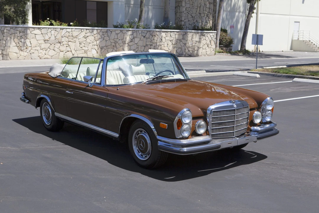1970 Mercedes-Benz W111 280SE 3.5 Cabriolet - Image 11 of 31