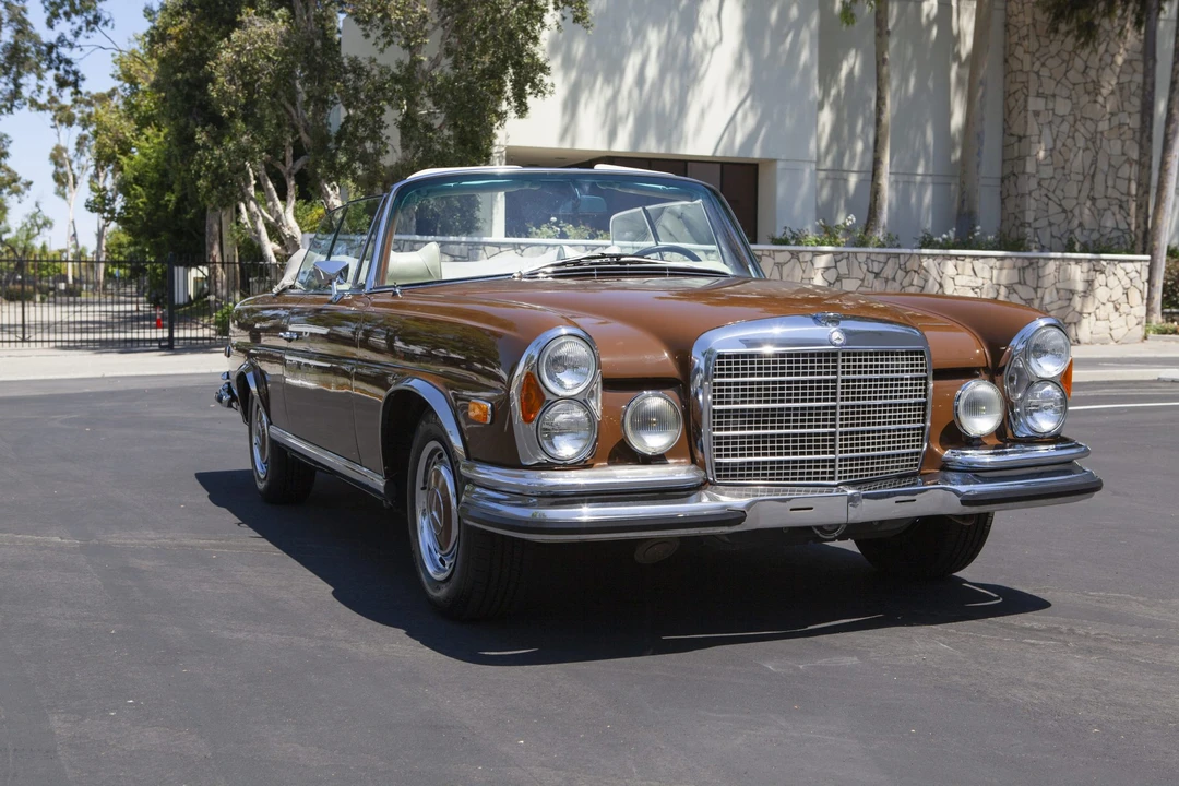 1970 Mercedes-Benz W111 280SE 3.5 Cabriolet - Image 12 of 31