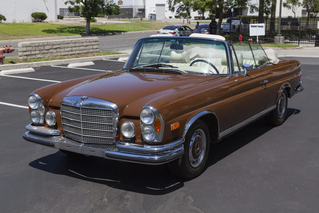 1970 Mercedes-Benz W111 280SE 3.5 Cabriolet - Image 3 of 31