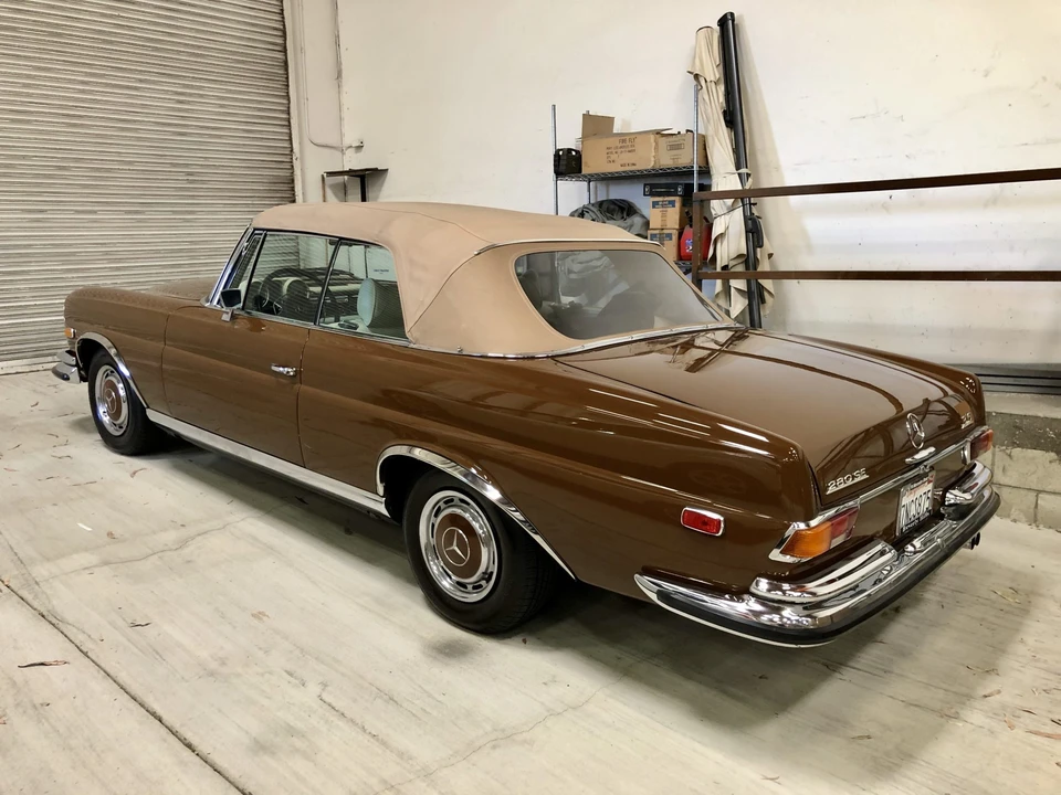 1970 Mercedes-Benz W111 280SE 3.5 Cabriolet - Image 17 of 31