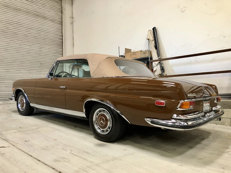 1970 Mercedes-Benz W111 280SE 3.5 Cabriolet - Image 16 of 31