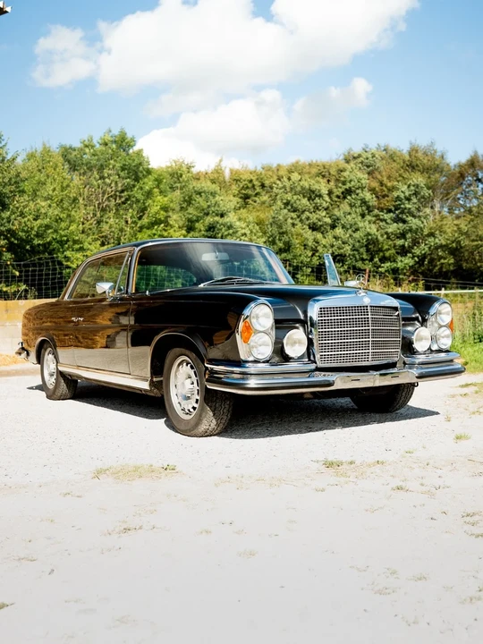 1970 Mercedes-Benz W111 280SE 3.5 Coupe - Image 2 of 30