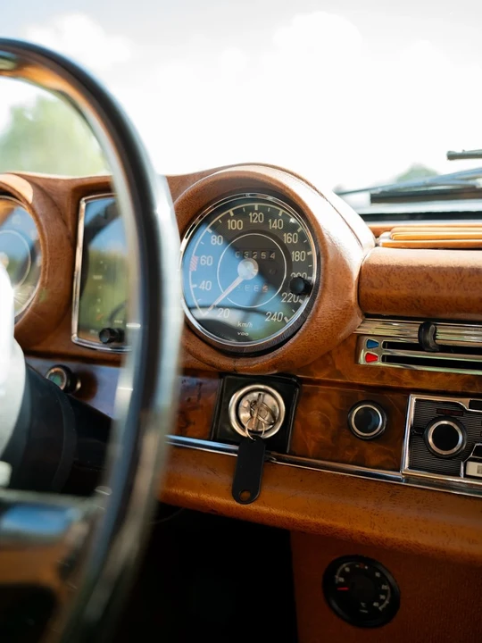 1970 Mercedes-Benz W111 280SE 3.5 Coupe - Image 24 of 30