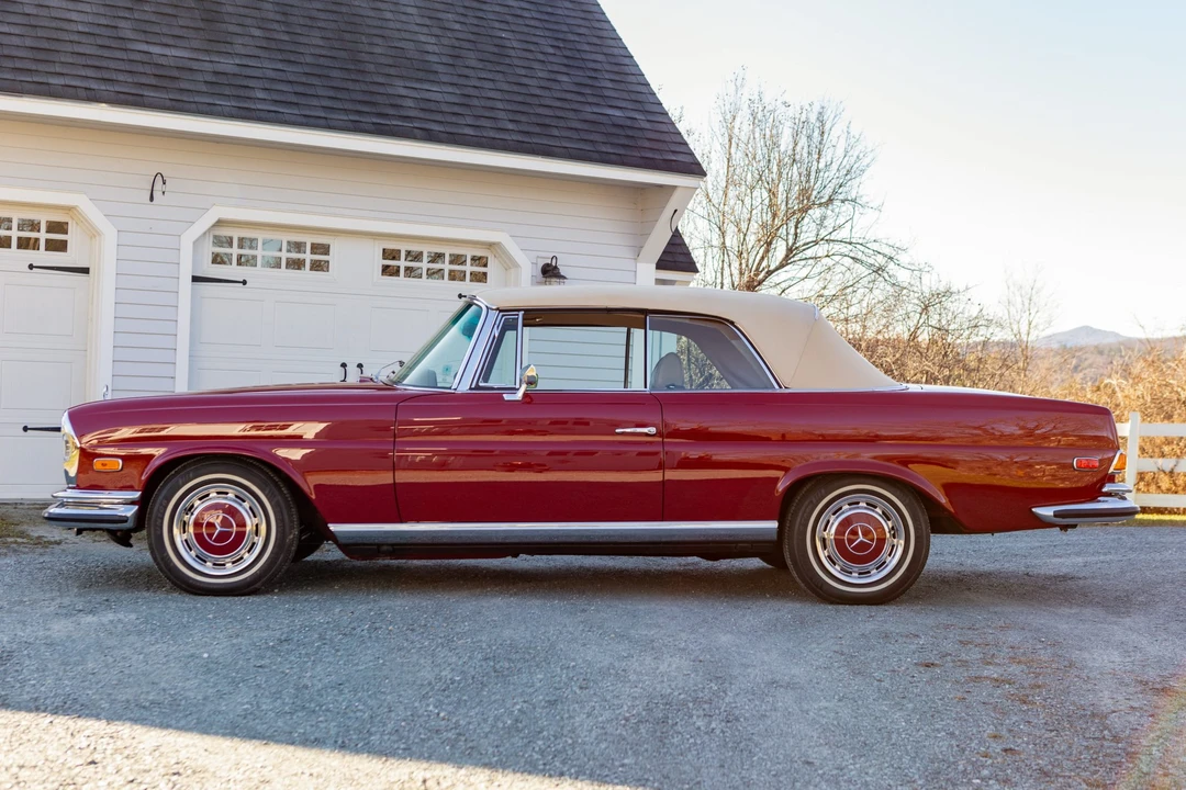 1970 Mercedes-Benz W111 Cabriolet - Image 3 of 31